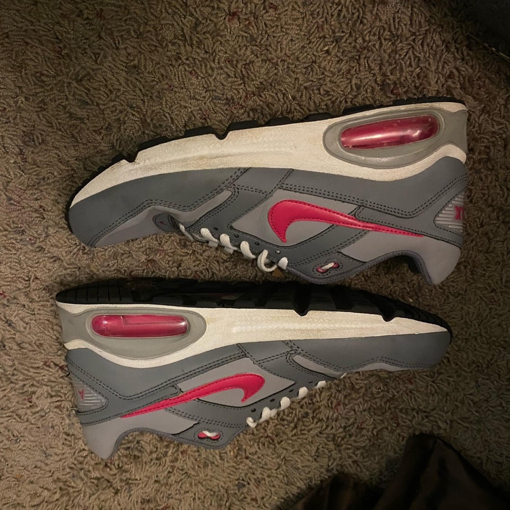 Women’s air max sneaker